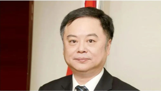 陈伟庆大使就中国在乌克兰问题上立场接受《中东报》采访